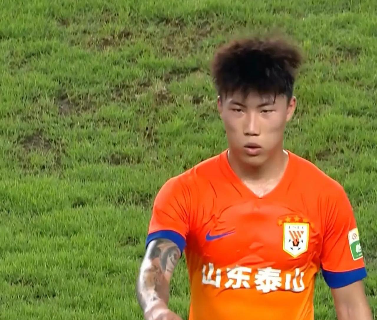  九分钟进了五个莱万多夫斯基 