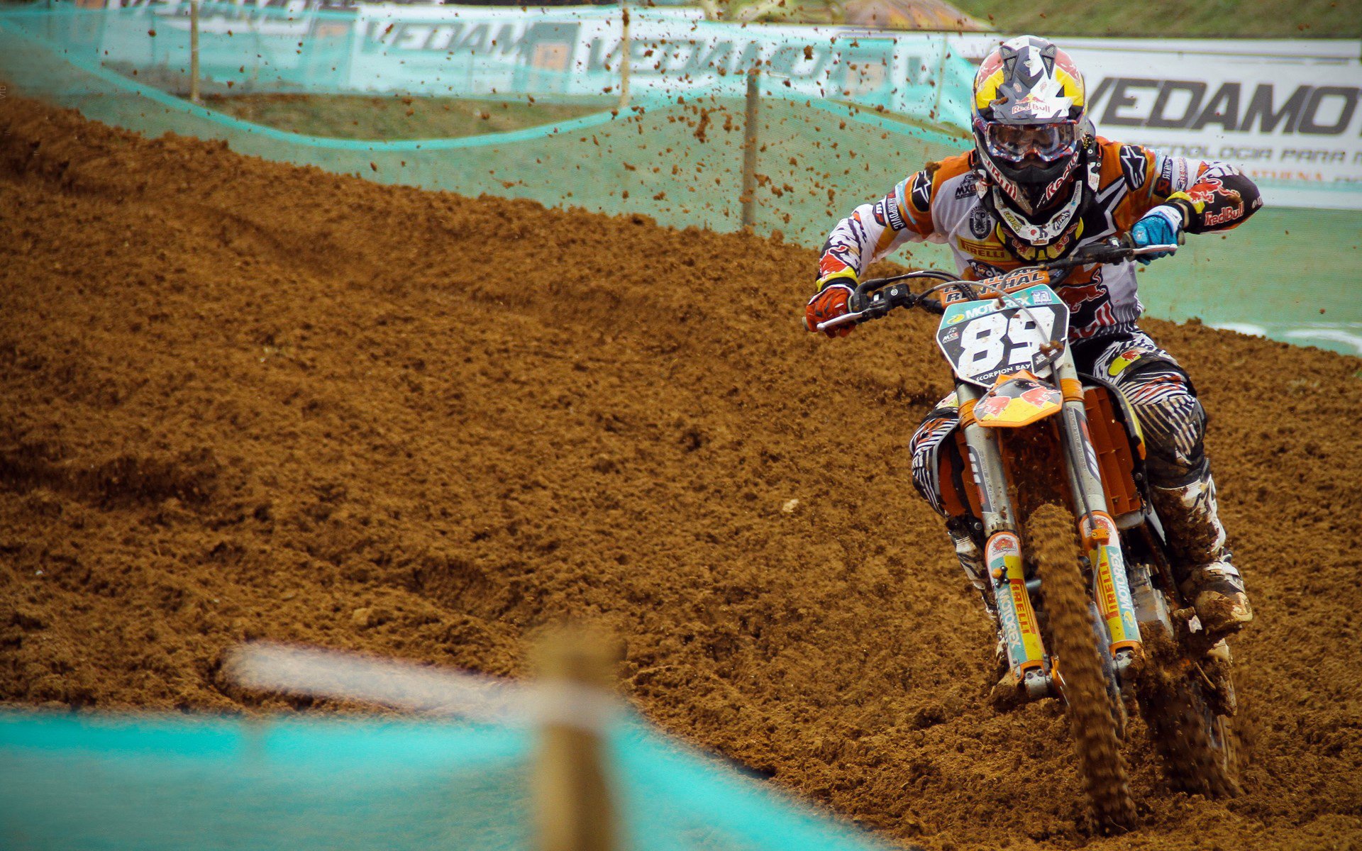  领先优势明显首场状态出色，DWG观众沸腾！，穆古鲁扎重返赛场引发球迷热议