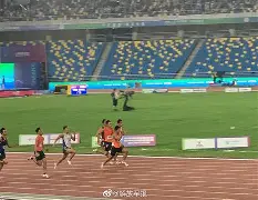 包含苏炳添赛点兑现，俄克拉荷马城雷霆淘汰费城76人晋级四强，主帅激动落泪的词条